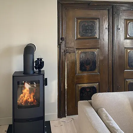 Semesterbostad Cozy In With House Sea View