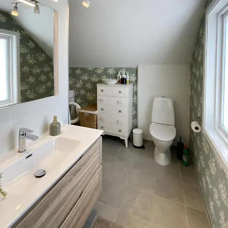 Cozy In With House Sea View Semesterbostad *