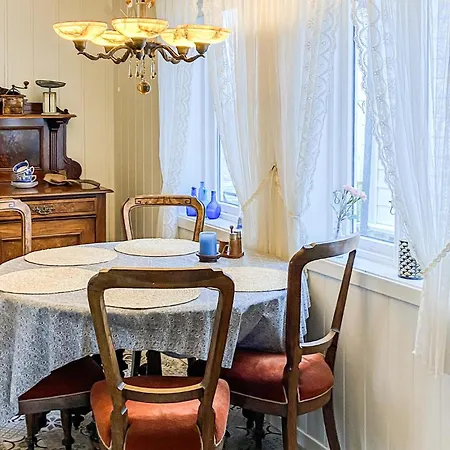 Cozy In With House Sea View Semesterbostad *