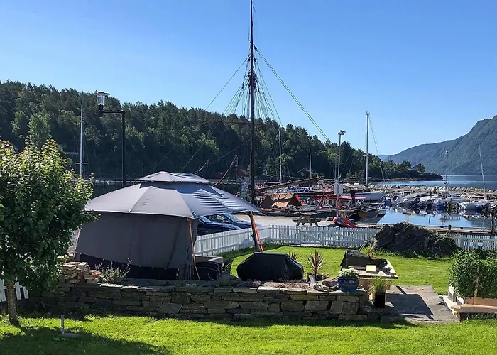 Stunning In With Wifi Jelsa